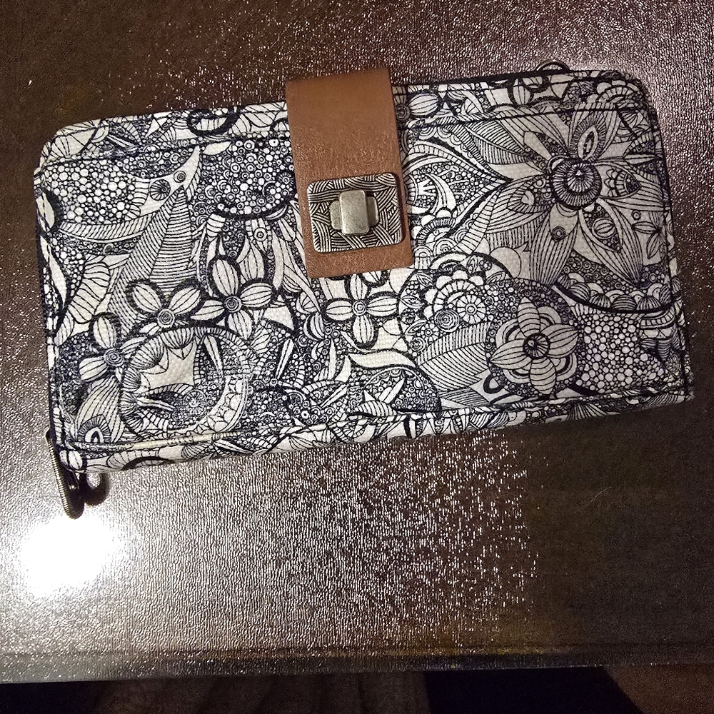 Floral Black and Brown Women's Clutch Crossbody Strap Missing